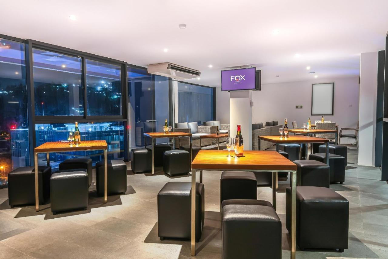 Fox Hotel Джаяпура Экстерьер фото