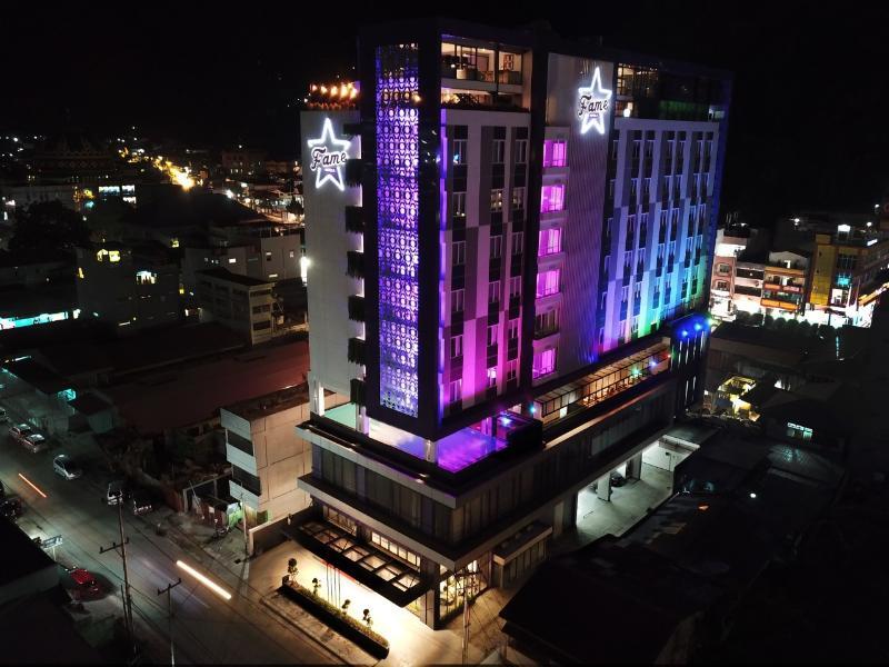Fox Hotel Джаяпура Экстерьер фото